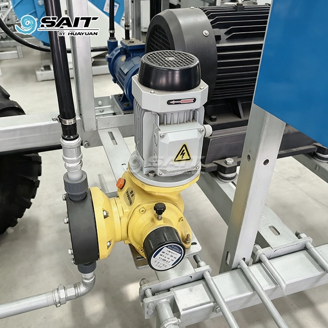 Metering fertilizer pump